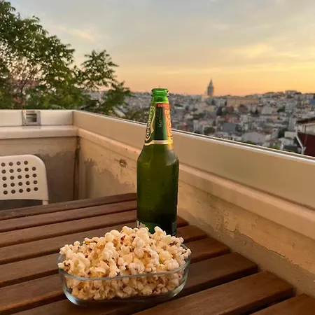 A Cozy With A Panoramic View 아파트 *